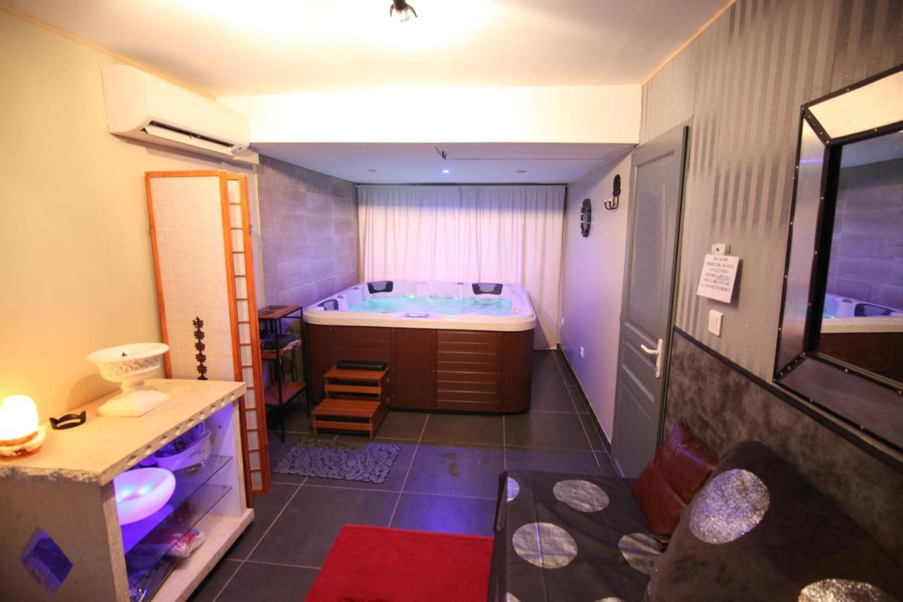 Suite Spa Acces Autonome Beaucaire  Ngoại thất bức ảnh